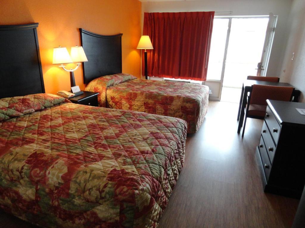Econo Lodge 메트로폴리스 객실 사진